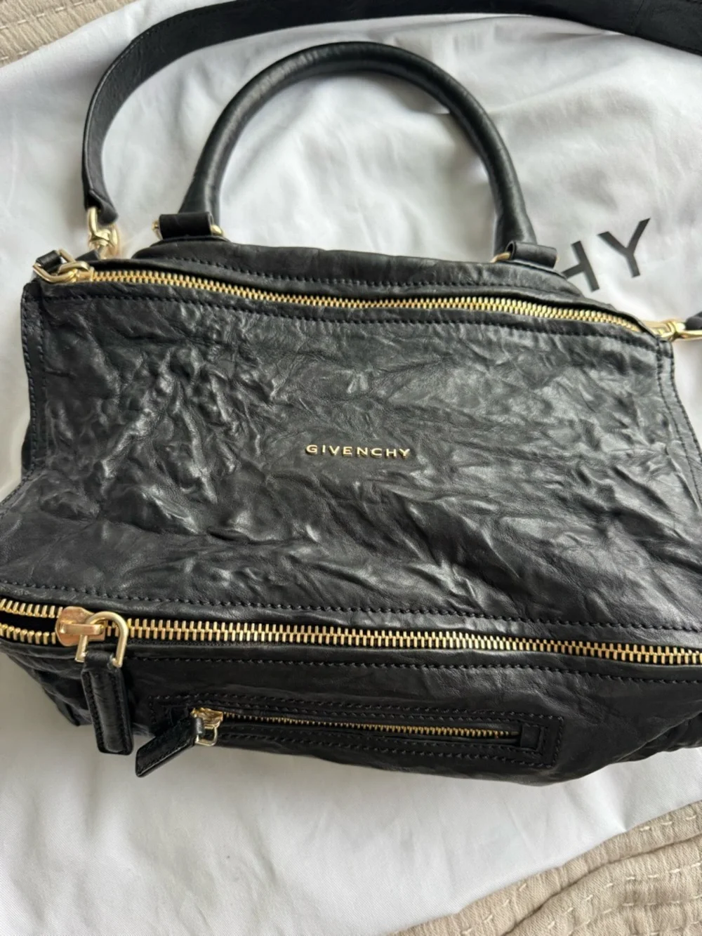 Givenchy Pandora Bag Black with strap - Picture 2 of 16